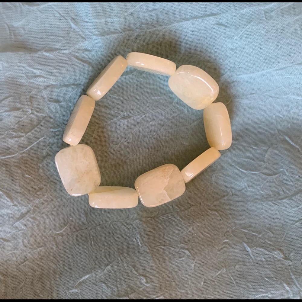 talbots stretchy white beaded bracelet